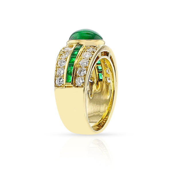 Van Cleef & Arpels Emerald Cabochon and Diamond Ring