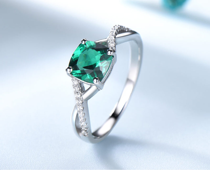 Cushion 7 x 7 Emerald Green Cubic Zirconia Wavy Mounting Sterling Silver Ring