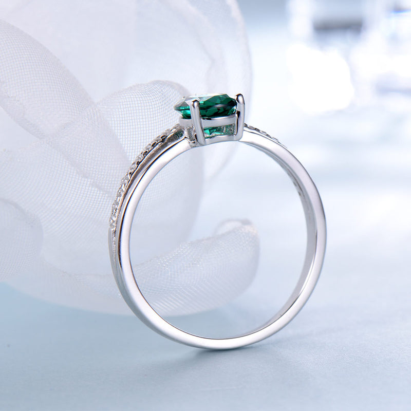 Emerald Green Pear Shape 6 x 8 Cubic Zirconia Sterling Silver Ring