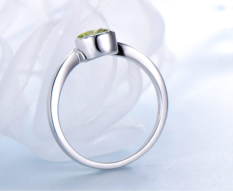 Round 5MM Peridot Green Cubic Zirconia Sterling Silver Ring