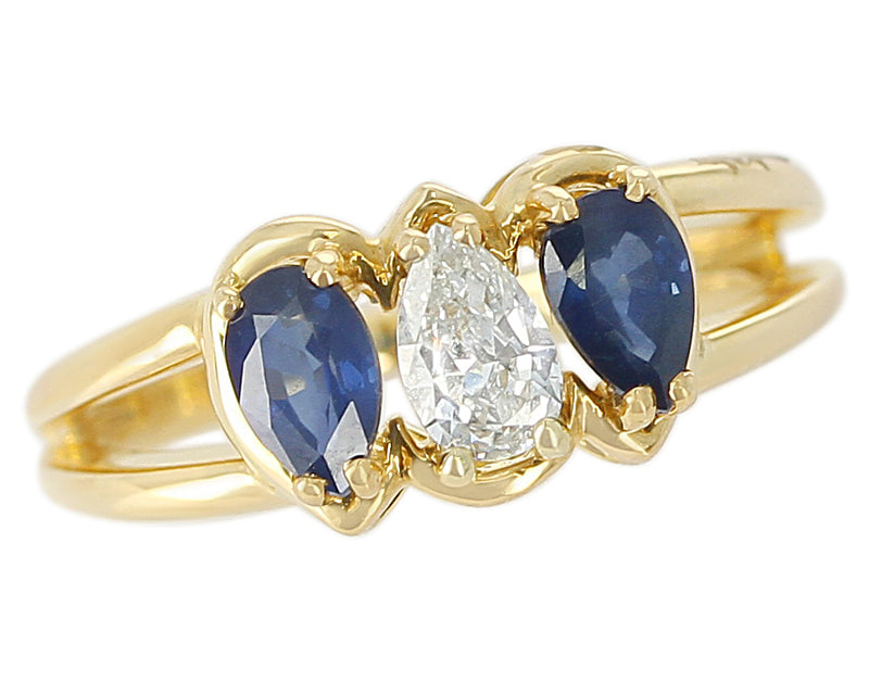 Chaumet, Paris Sapphire and Diamond Ring, 18 Karat Yellow Gold