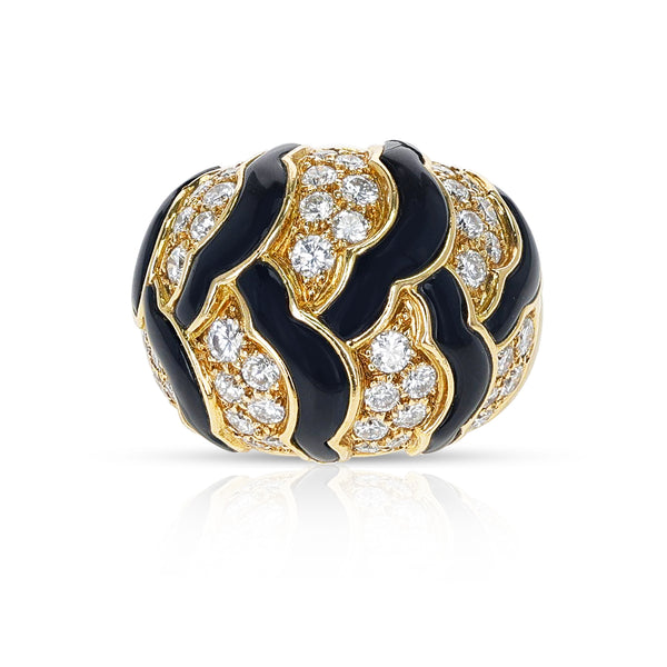 Van Cleef Arpels Black Onyx and White Diamonds Dome Ring, 18K