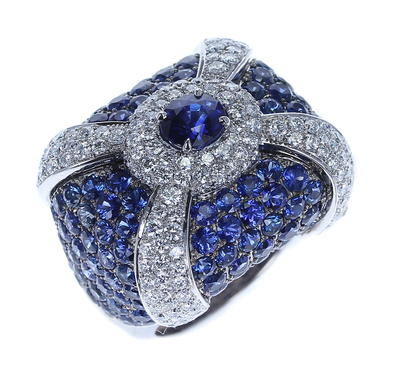 LEVIEV SAPPHIRE COCKTAIL RING WITH PAVE SAPPHIRES AND DIAMONDS, 18K GOLD