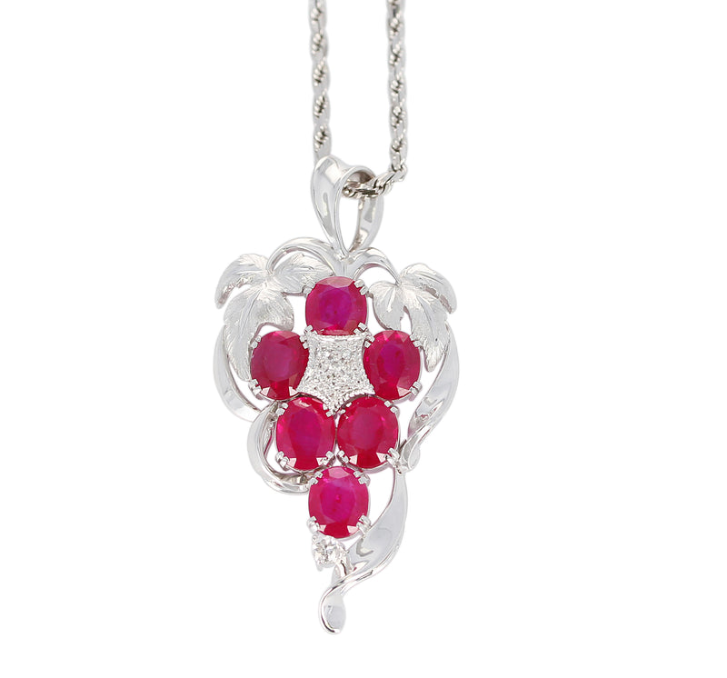 Grape-Style 7.45 carats 6 Oval Ruby Pendant with Diamonds, Platinum and 18K Gold